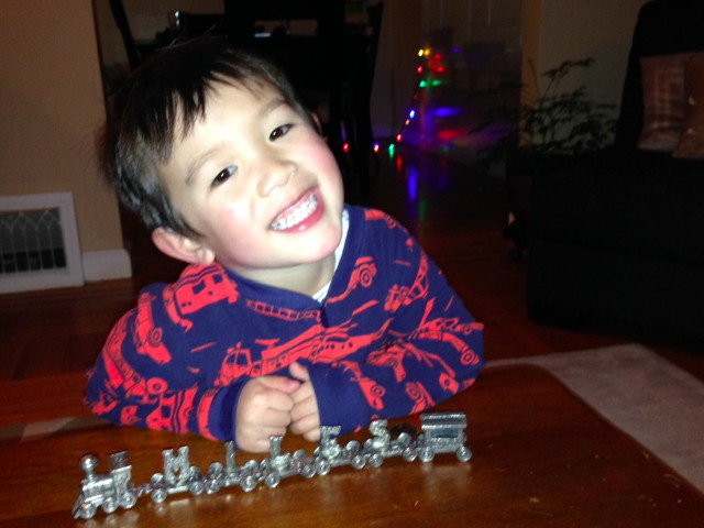 Handcrafted pewter milesandhistrain