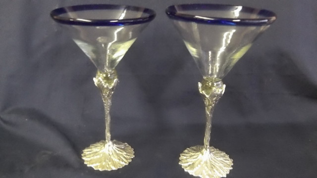 Handcrafted pewter bluerim